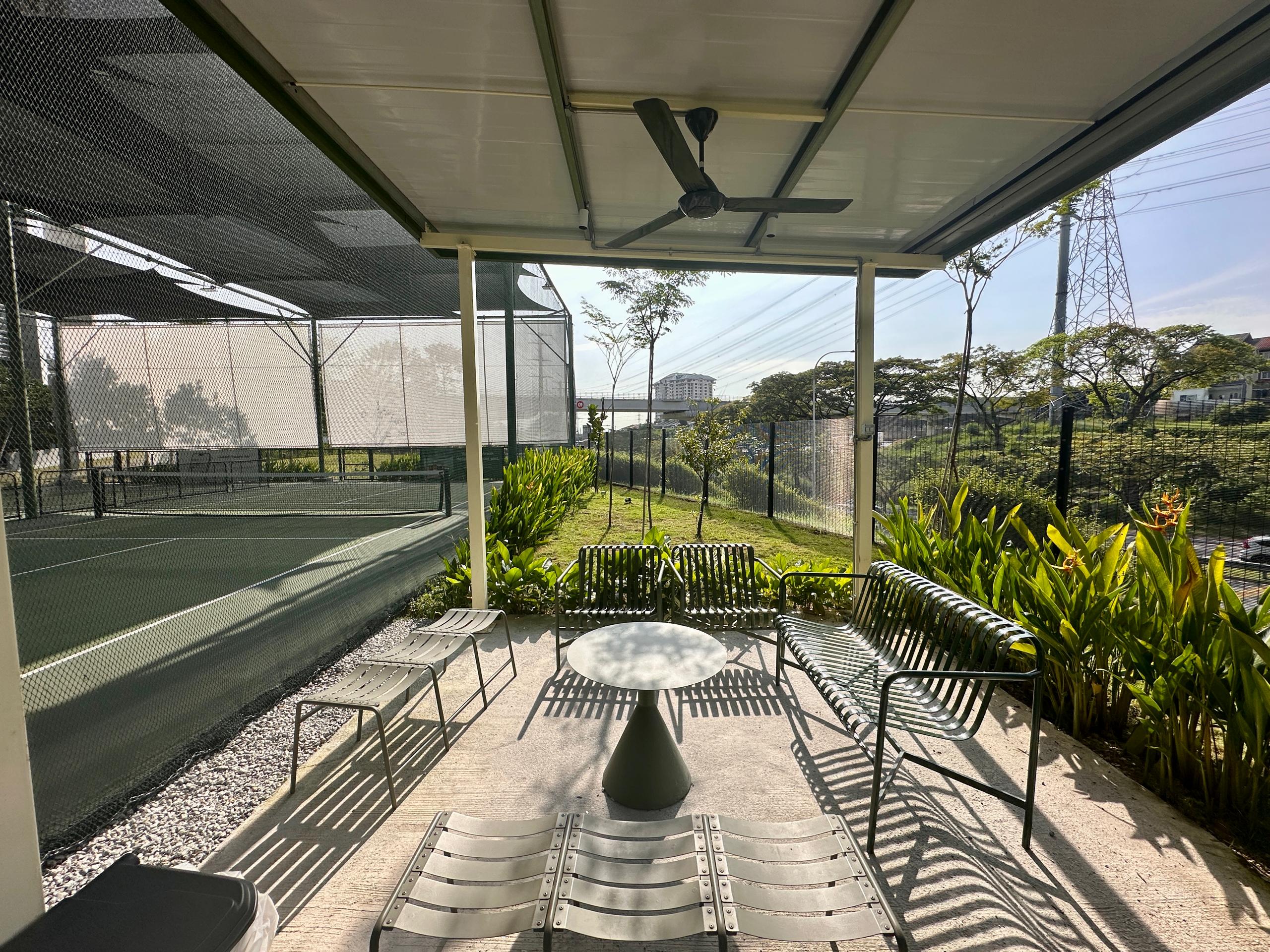 The Lawn - Photo 6