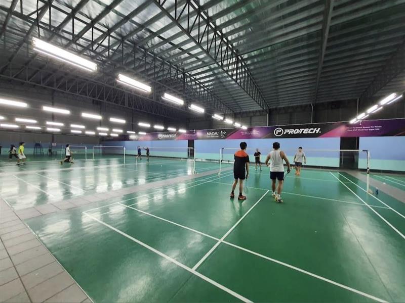 Pro One Badminton Centre Cheras - Photo 2