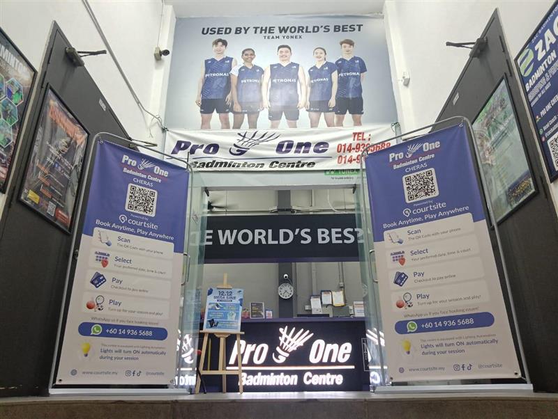 Pro One Badminton Centre Cheras - Photo 3