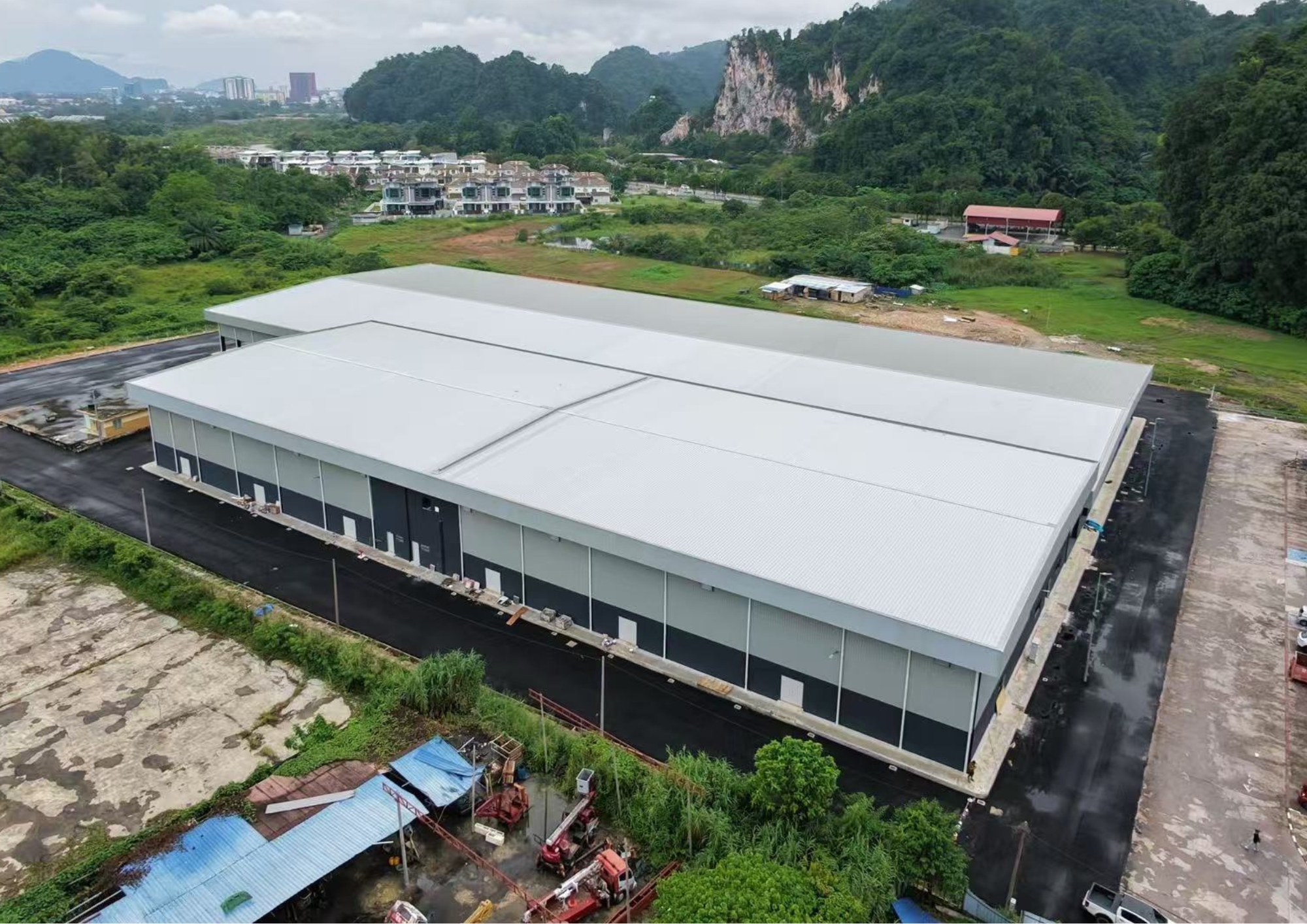 Ace Space Sports Centre - Photo 1