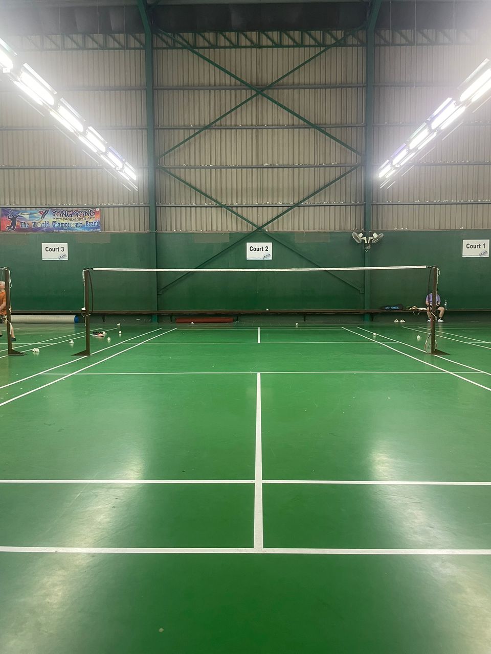 Balakong Badminton Sports Centre - Photo 1