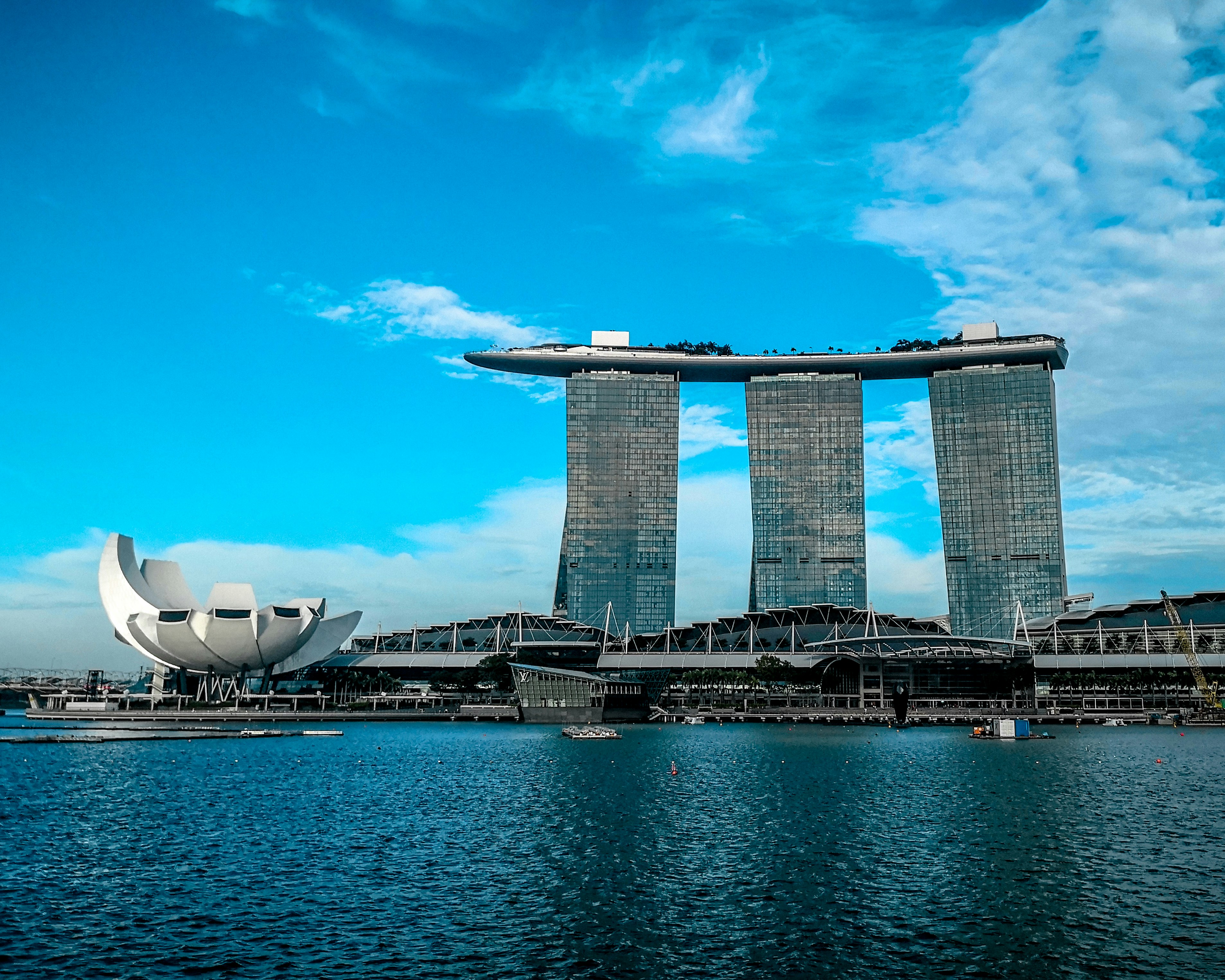 Orchard & CBD - The Heart of Singapore's Professional Life Singapore Skyline and Orchard Road Area