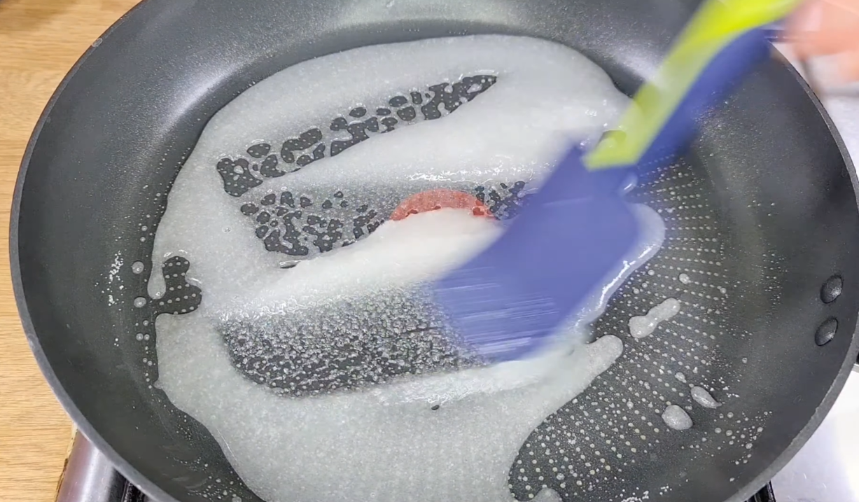 2-Ingredient Fluffy Cake step 4