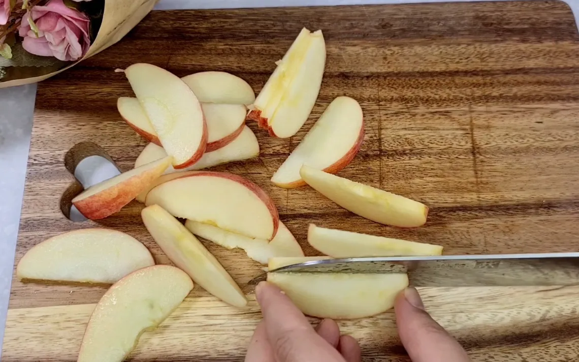 Apple Almond Cake step 3