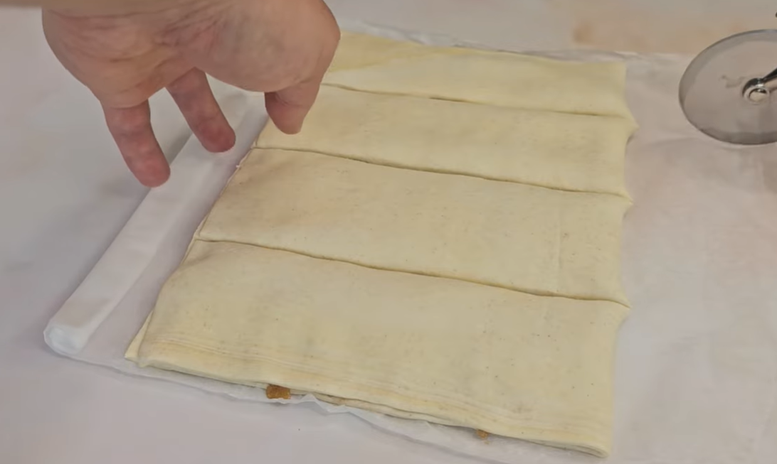  Apple And Pear  Puff Pastry Croissant step 10