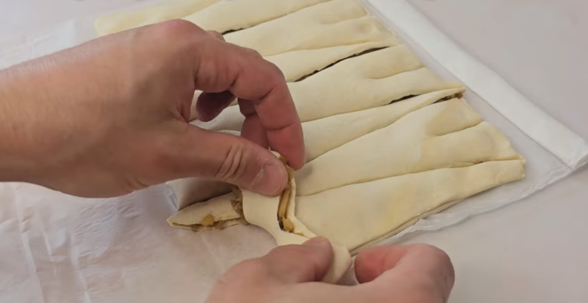  Apple And Pear  Puff Pastry Croissant step 13