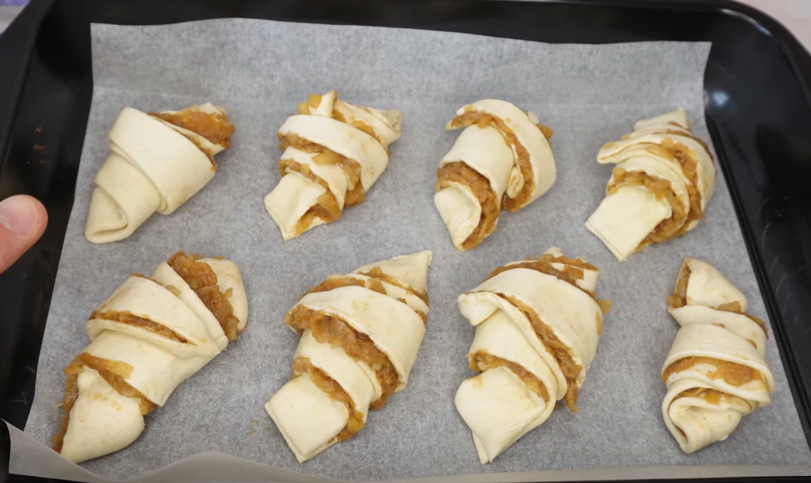  Apple And Pear  Puff Pastry Croissant step 14