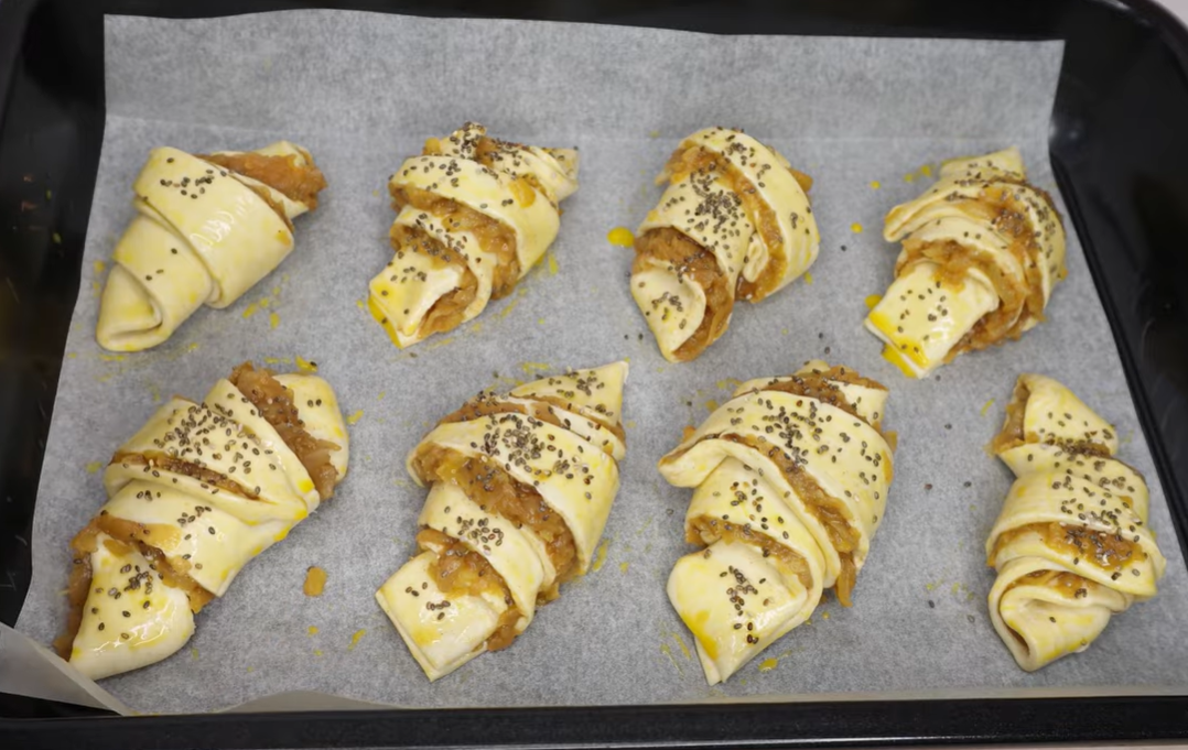  Apple And Pear  Puff Pastry Croissant step 17