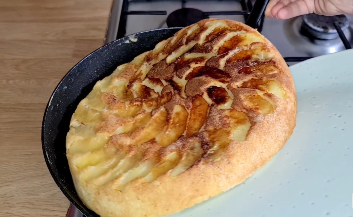 Apple Cake With Cinnamon step 12