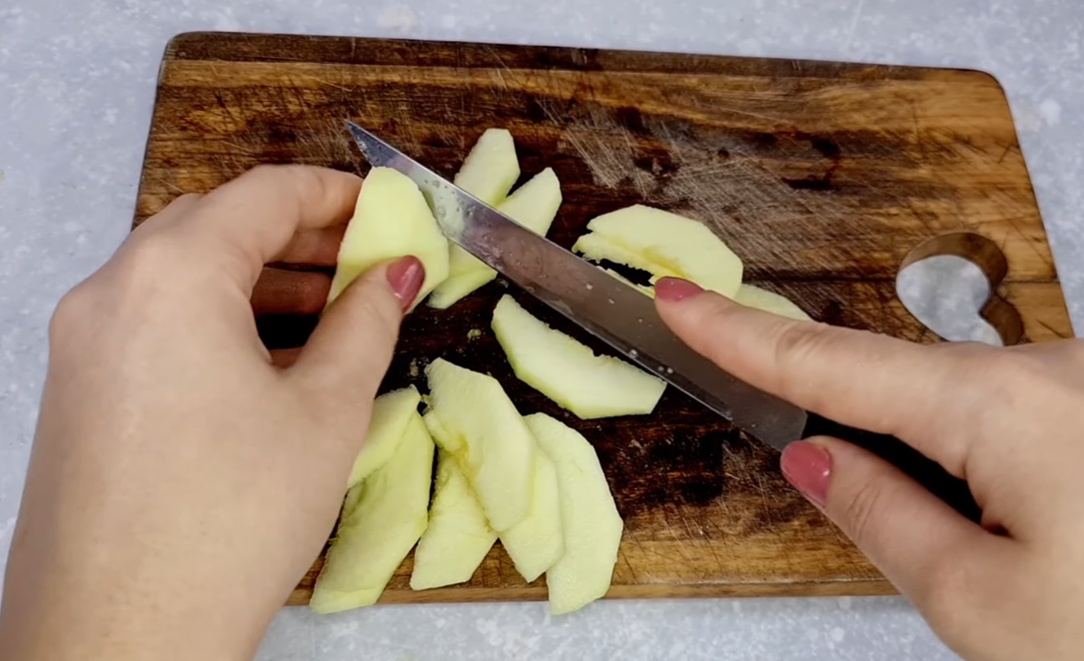 Apple Cake With Cinnamon step 5