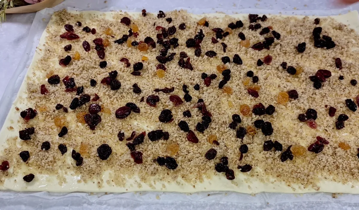 Apple Chocolate Roulade step 11