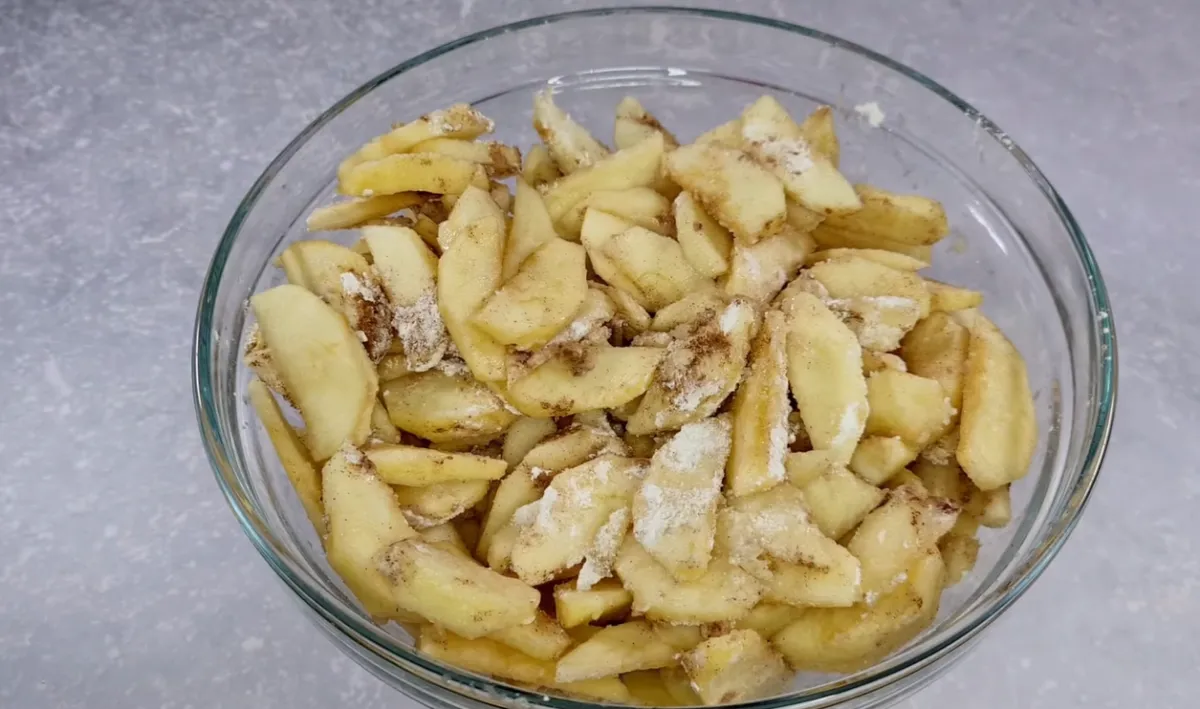 Apple Cinnamon Tart step 15