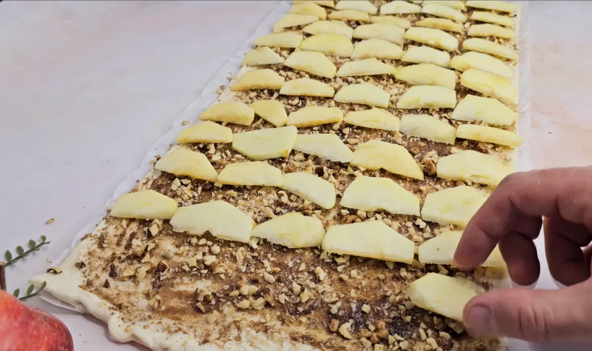Apple Puff Pastry step 4
