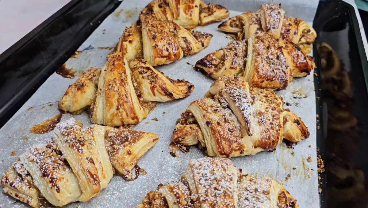Apple Puff Pastry Recipe step 17