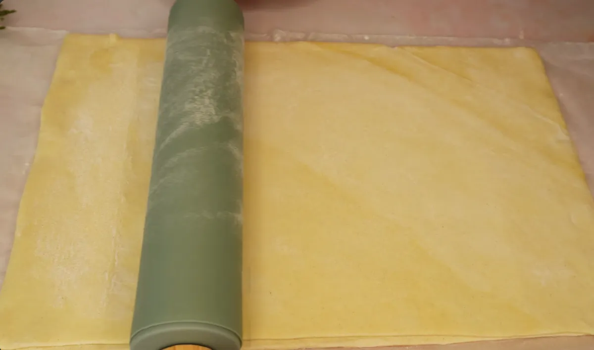 Apple Puff Pastry Recipe step 7
