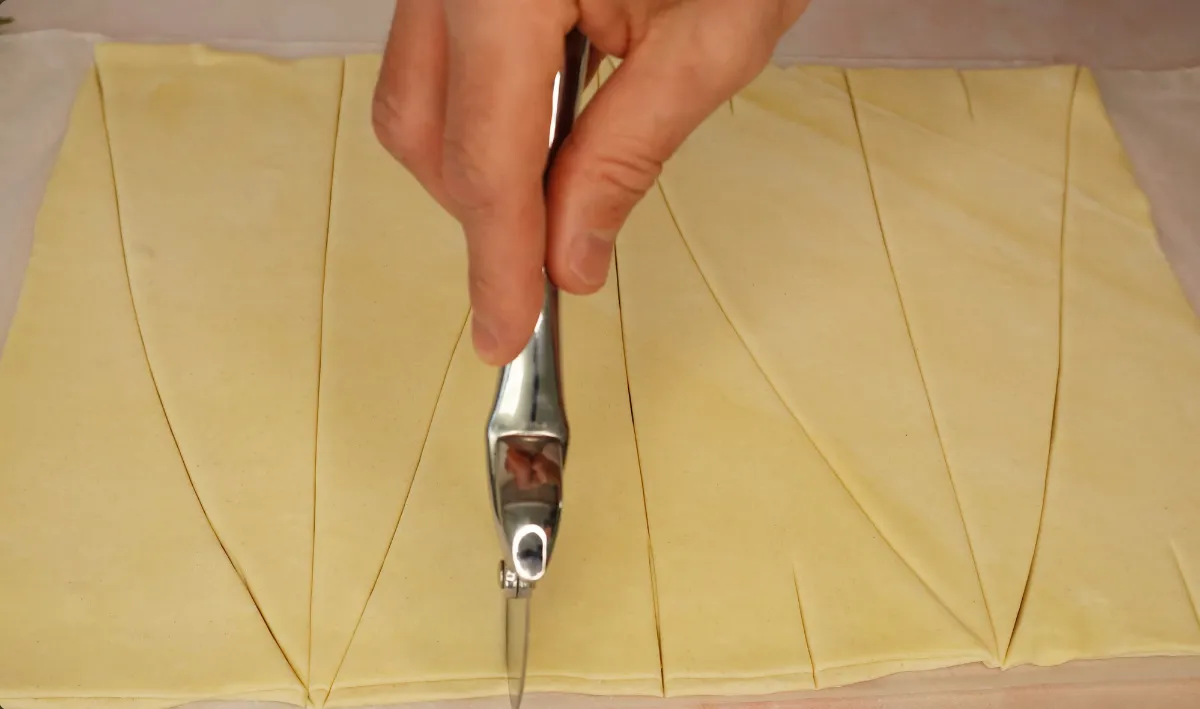 Apple Puff Pastry Recipe step 8