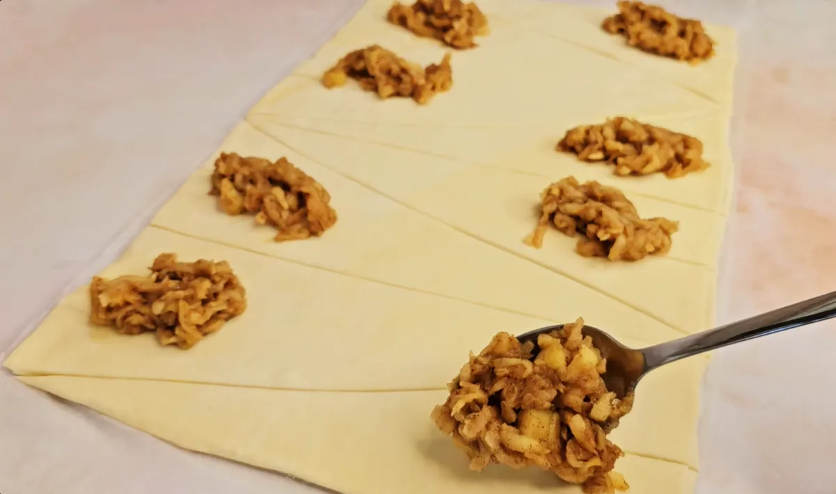 Apple Puff Pastry Recipe step 9