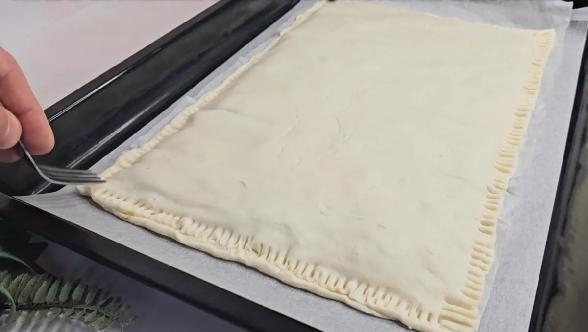 Apple Puff Pastry With Almonds step 11