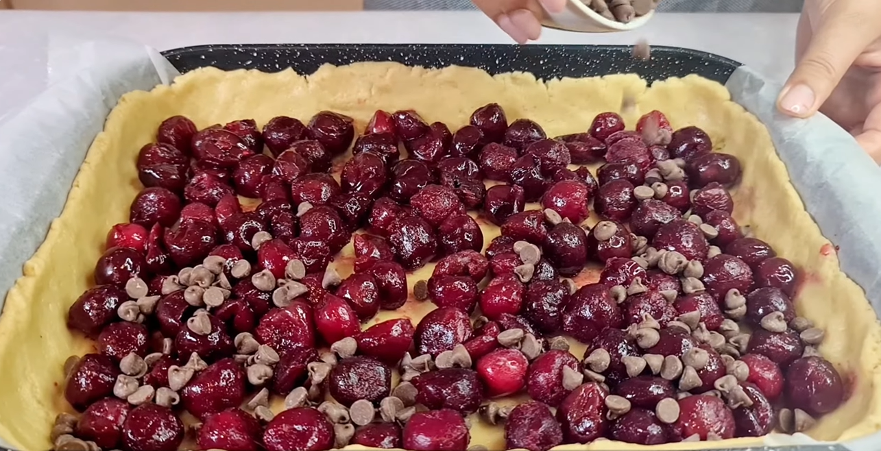 Austrian Vanilla Cherry Tart step 8