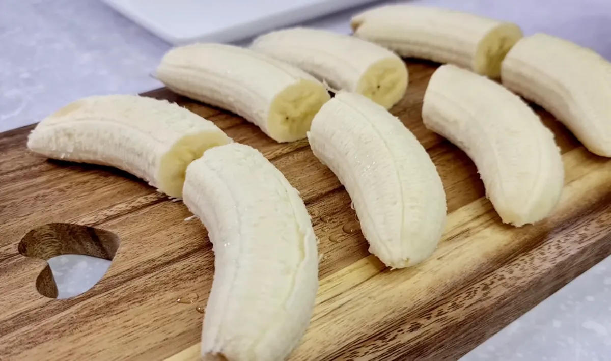 Banana Puff Pastry Rolls step 2