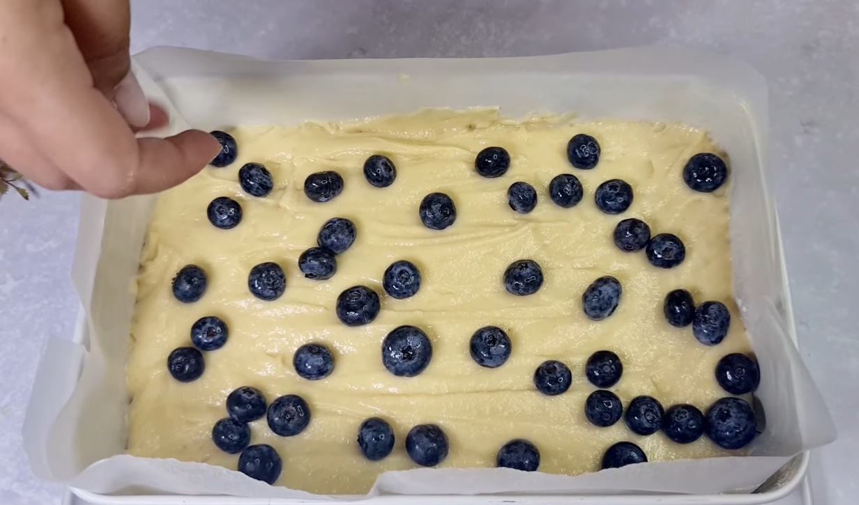 Cottage Cheese Blueberry Cake step 9
