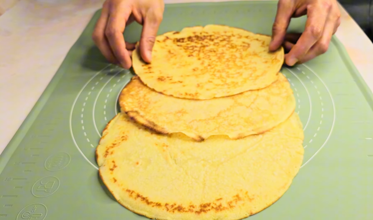 Creamy Pancake Roulade step 10