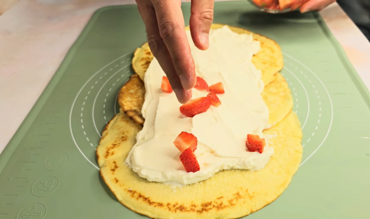 Creamy Pancake Roulade step 12