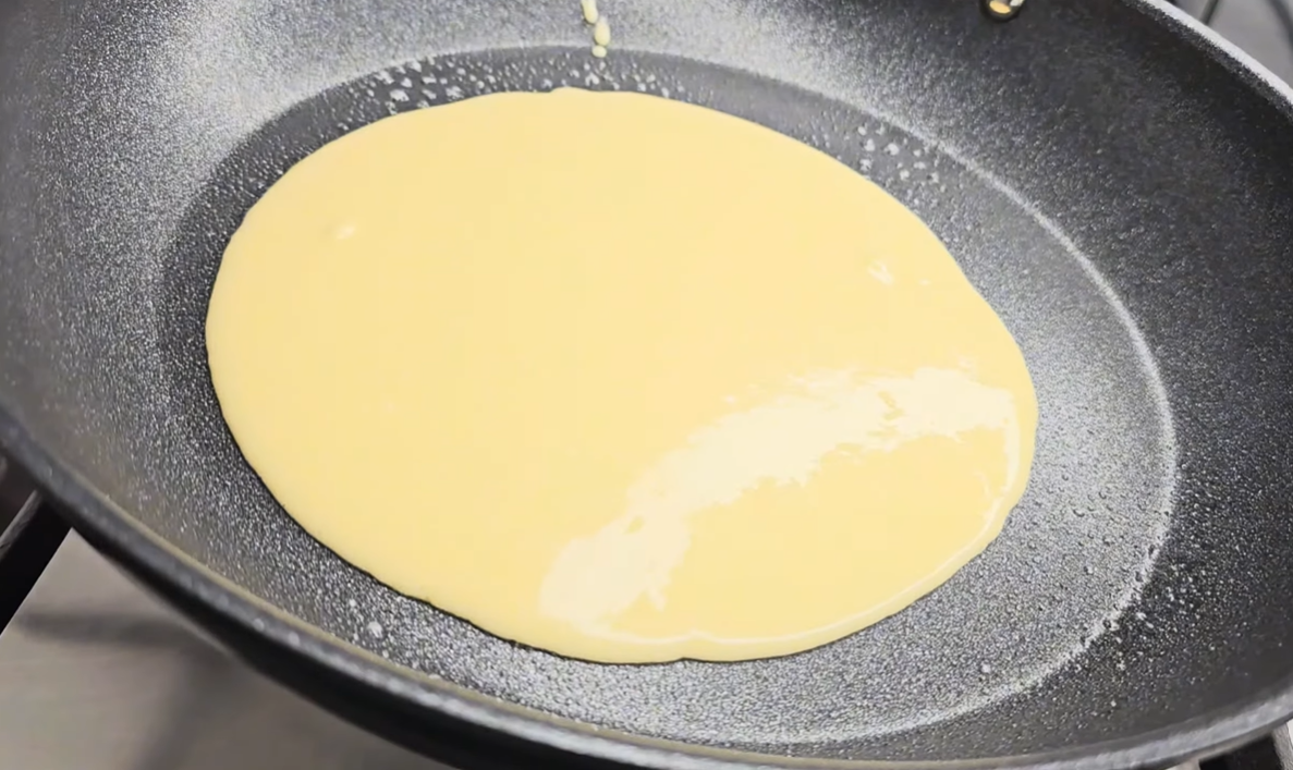 Creamy Pancake Roulade step 4
