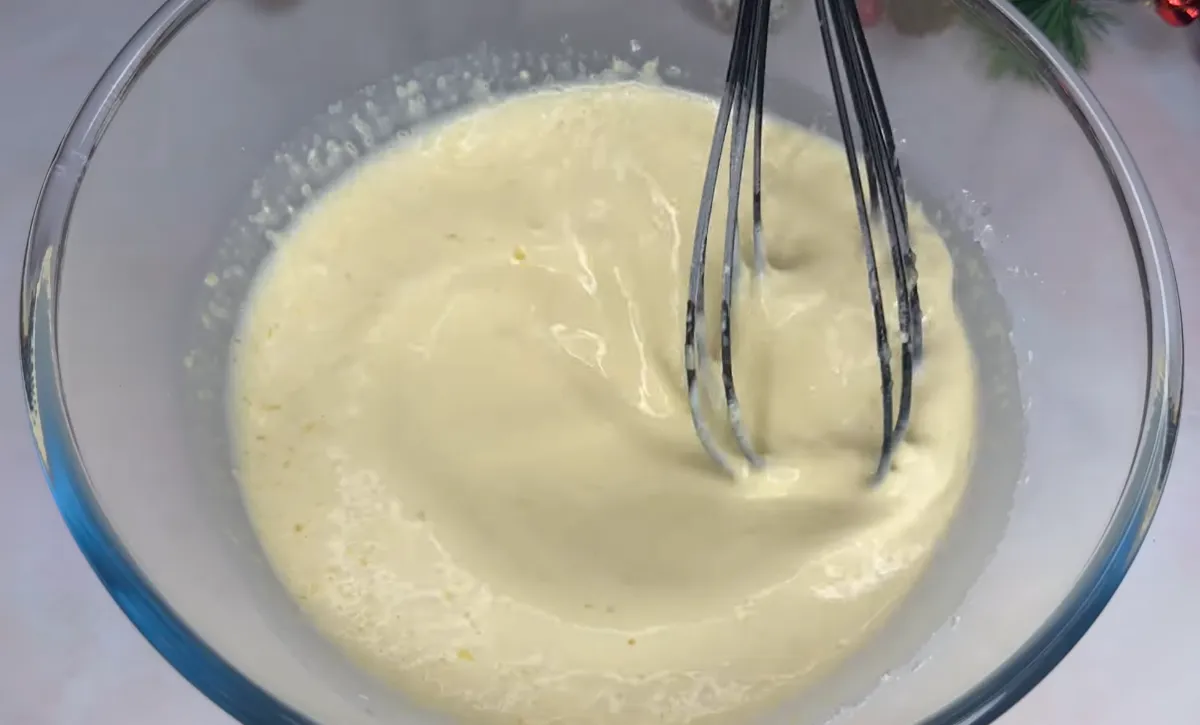 Creamy Strawberry Pancake Roulade step 3