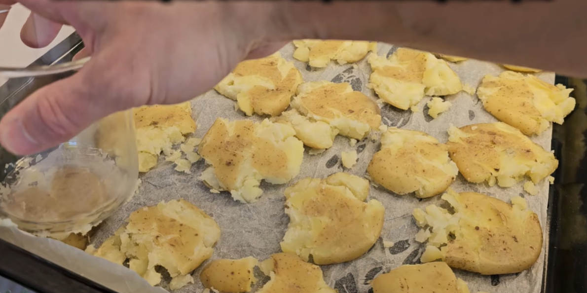 Crispy Potatoes without frying step 6