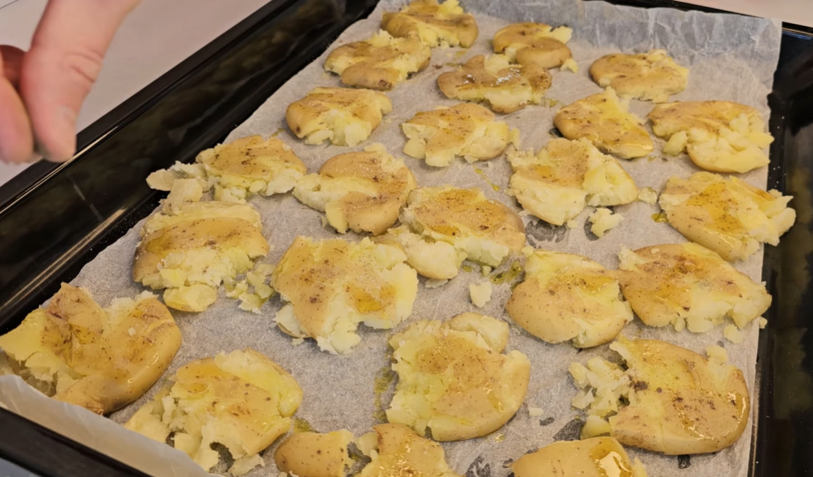 Crispy Potatoes without frying step 7