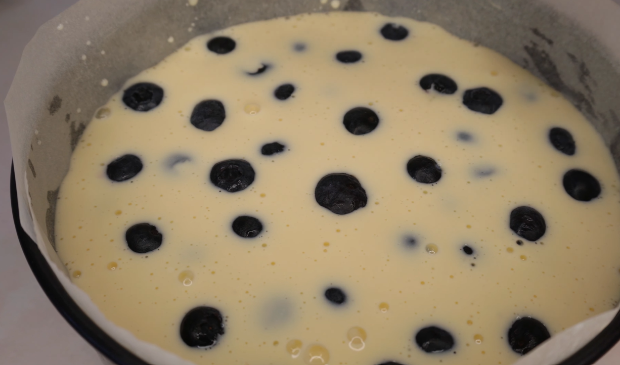 Flourless Blueberry Yogurt Cake step 10