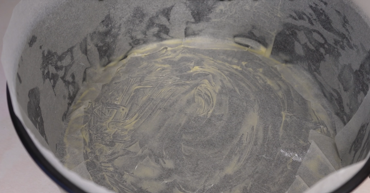 Flourless Blueberry Yogurt Cake step 2