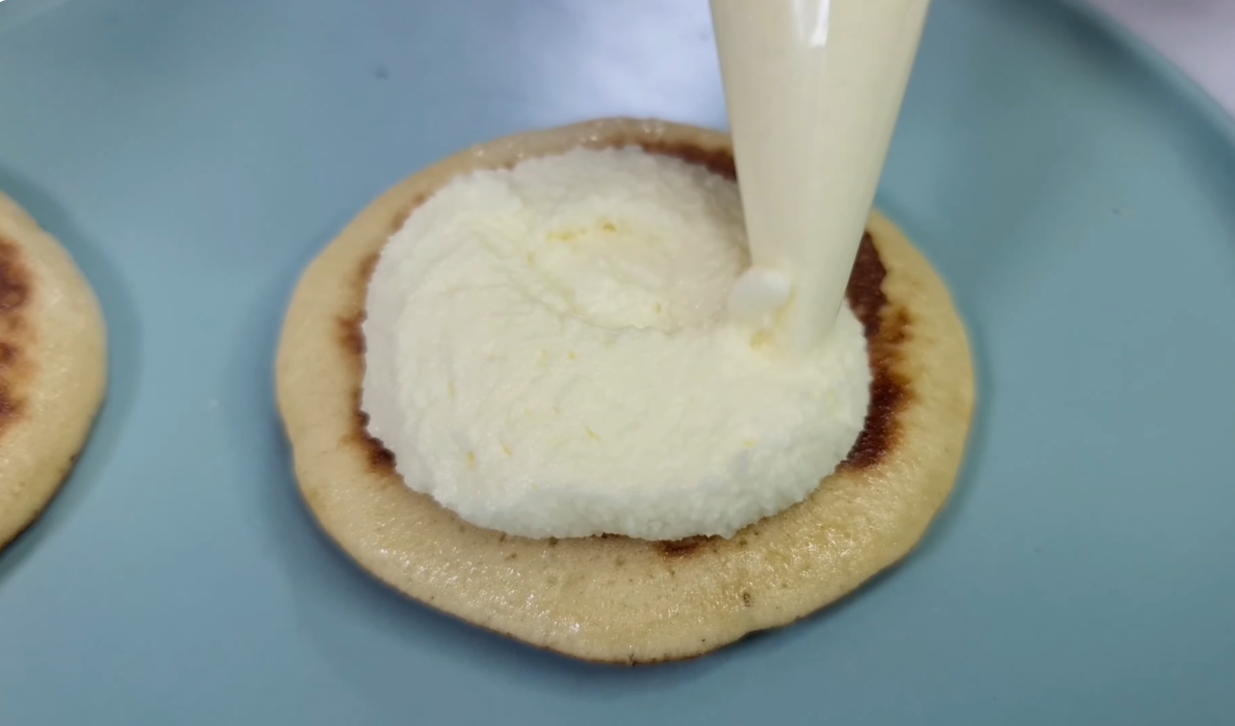 Japanese Creamy Pancakes step 12
