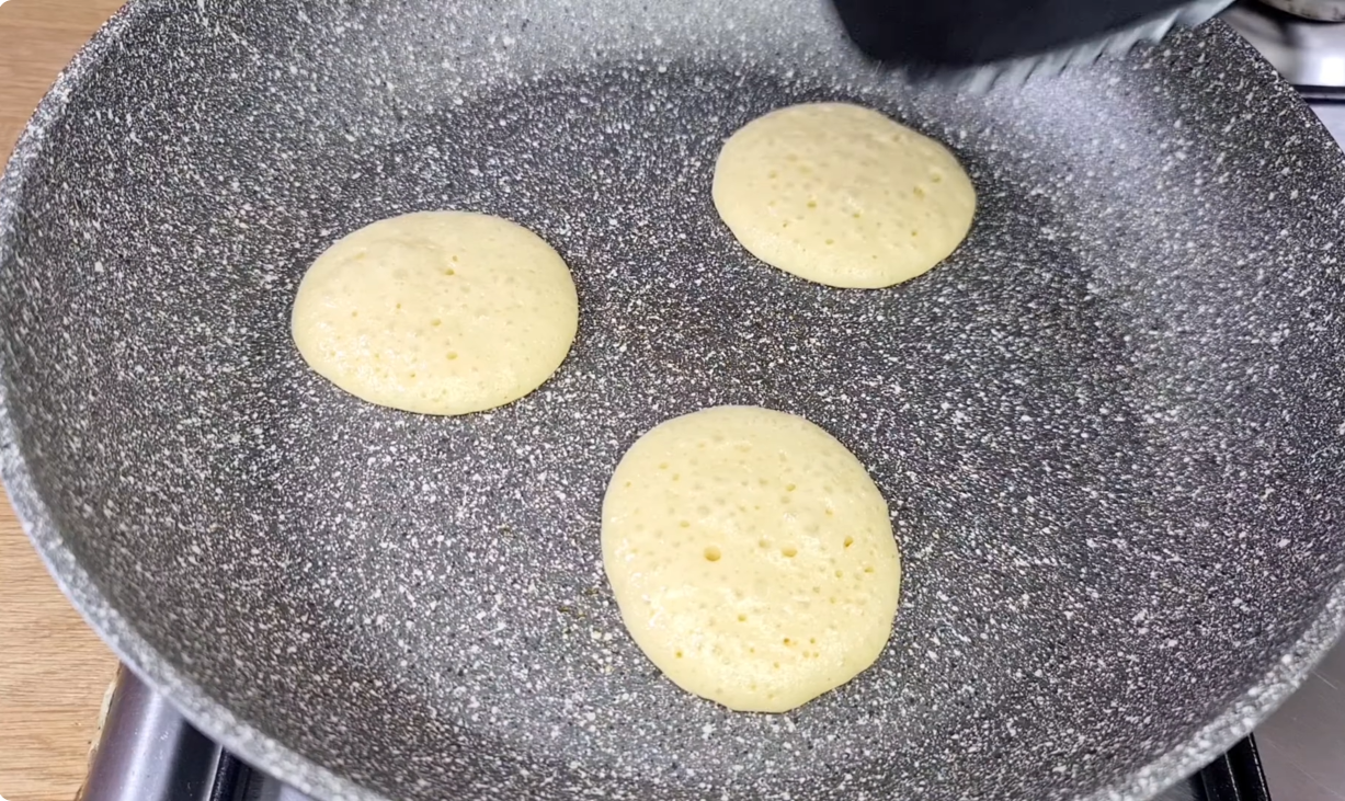 Japanese Creamy Pancakes step 6