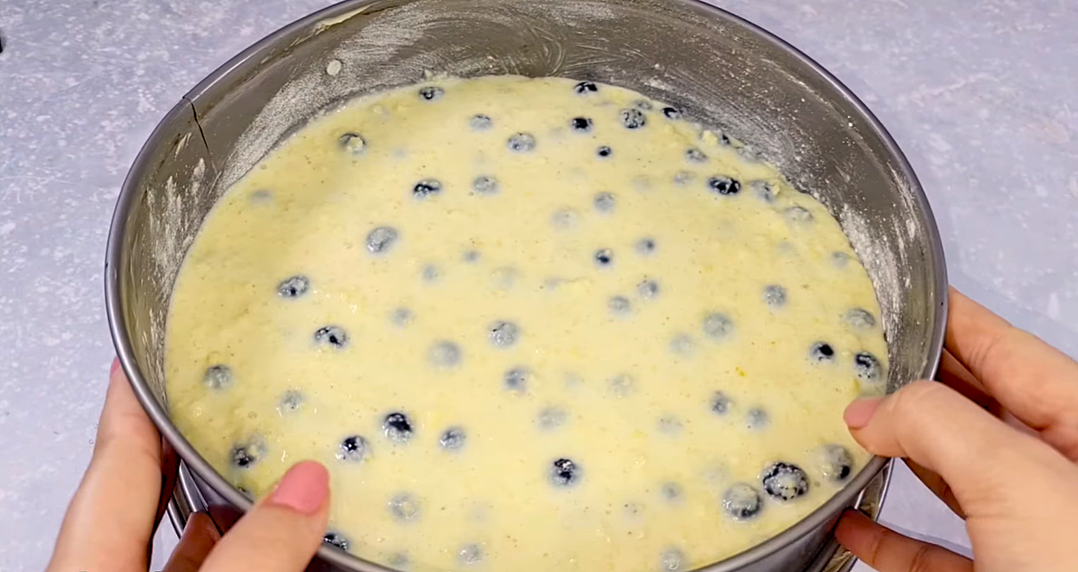 Low-Calorie Blueberry Cake step 10