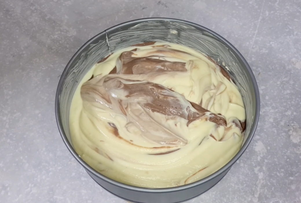 Low Calorie Chocolate Vanilla Cake step 10