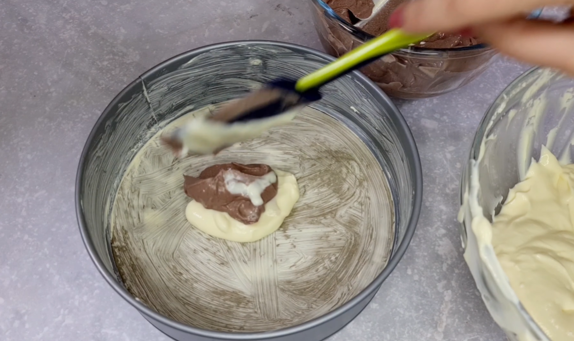 Low Calorie Chocolate Vanilla Cake step 9