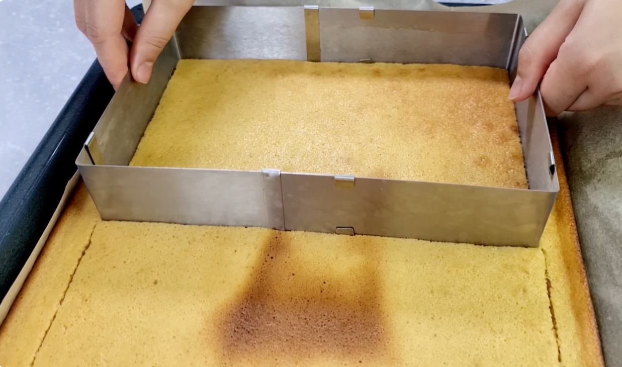 Cream-Filled Milk Sponge Cake step 20