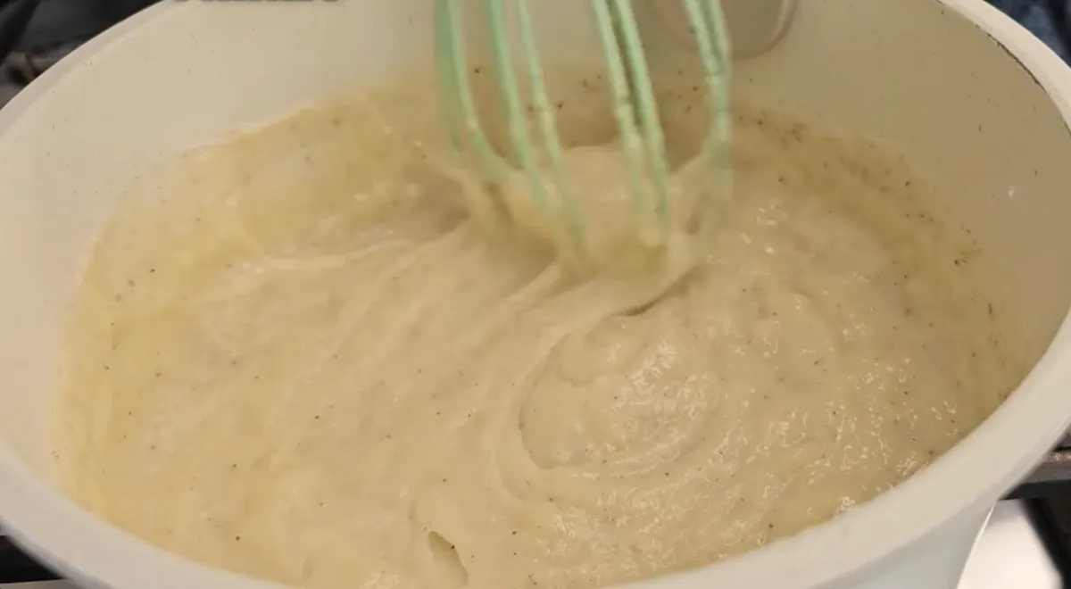 Moist Apple Vanilla Pie step 3