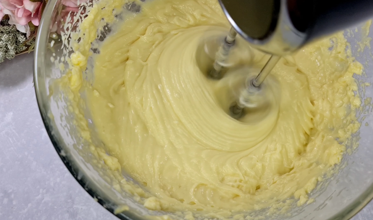 Moist Chocolate Vanilla Cake step 27
