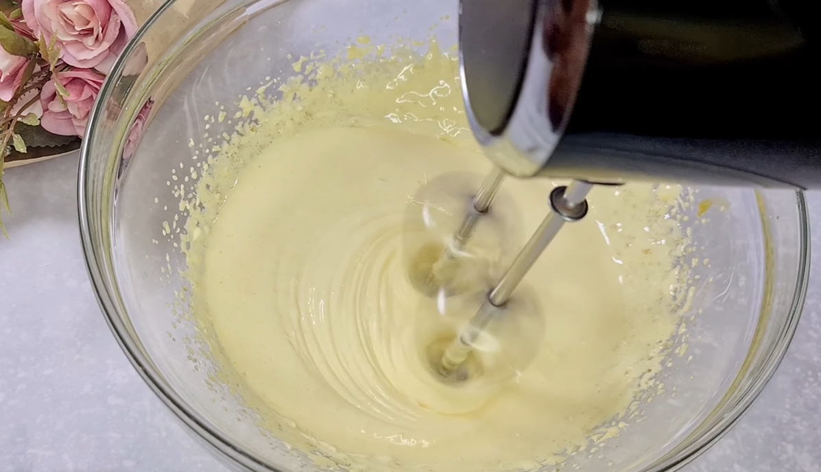 Moist Chocolate Vanilla Cake step 7