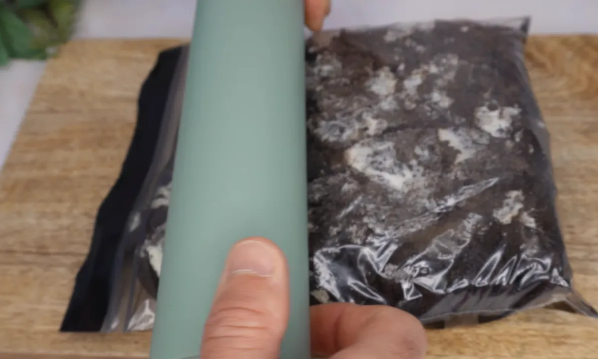 No Bake Halloween Cake step 1