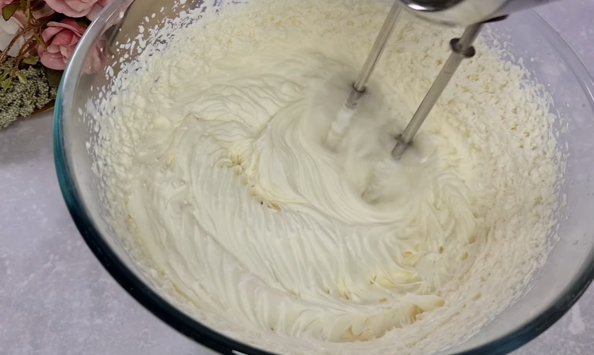 No Bake Sour Cherry Cheesecake Cups step 2