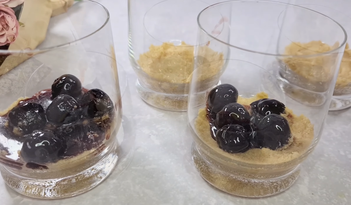 No Bake Sour Cherry Cheesecake Cups step 4