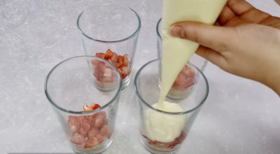 No Bake Strawberry Cheesecake Cups step 9