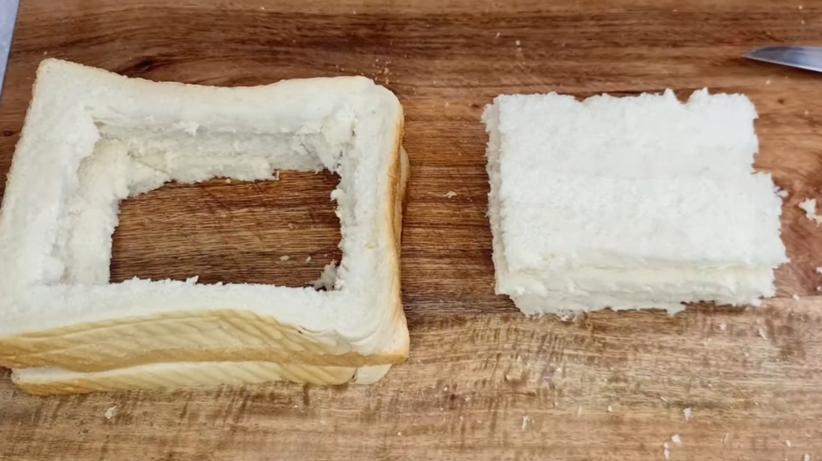 One Pan Egg Sandwich step 1