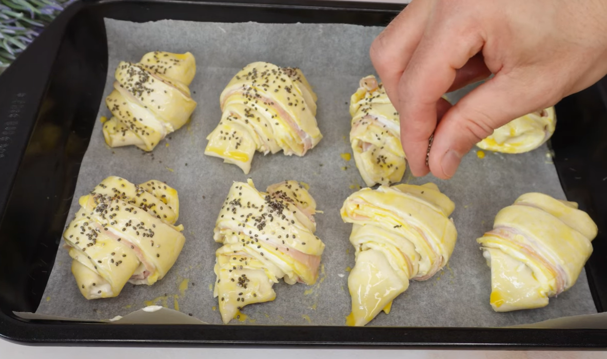 Puff Pastry Ham And Cheese Croissants step 12