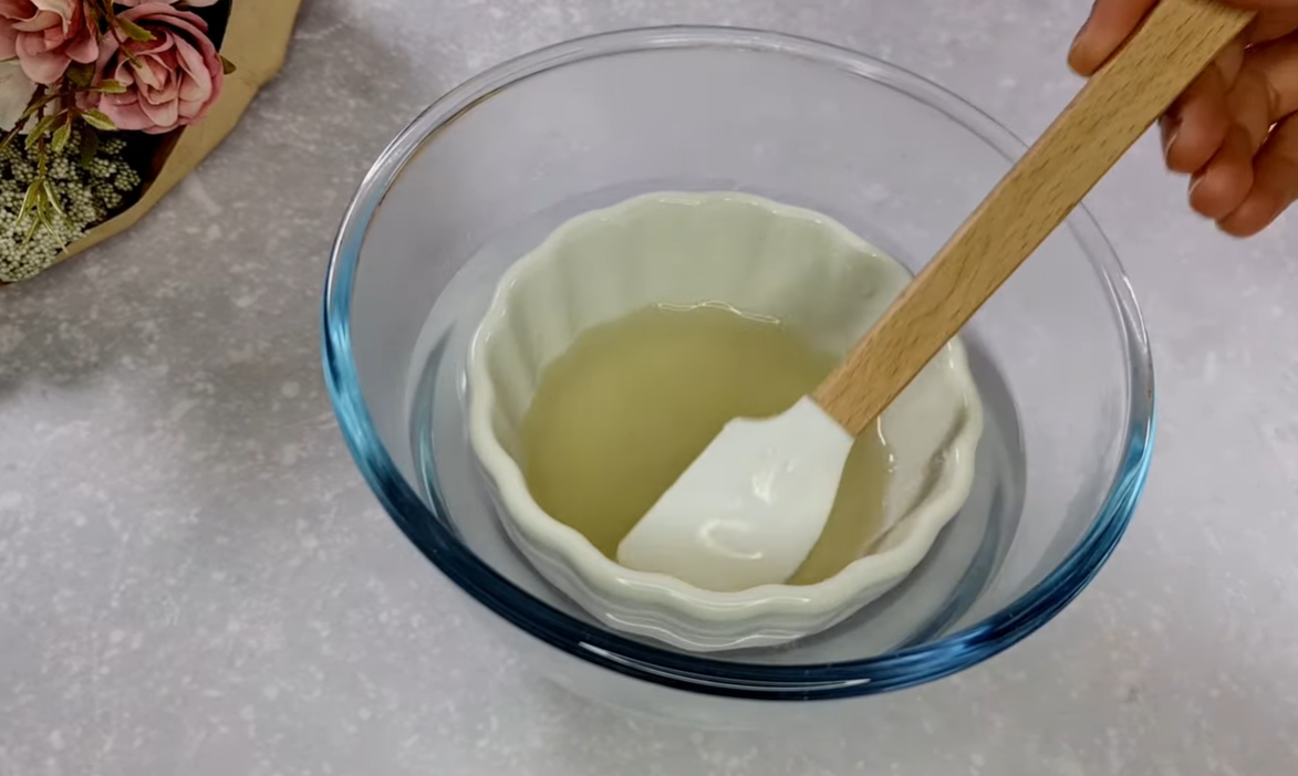 Raspberry Vanilla Cake step 13