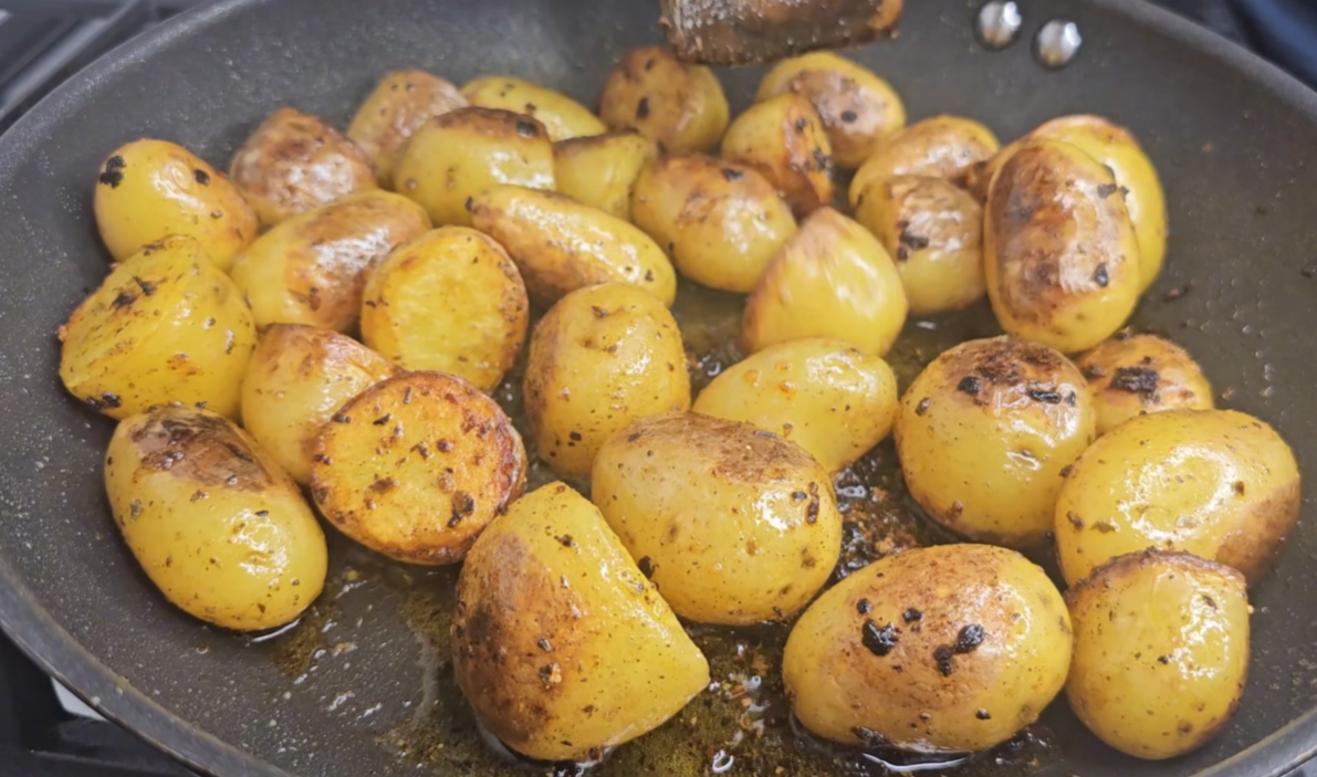 Roasted Chicken Legs with Potatoes  step 16
